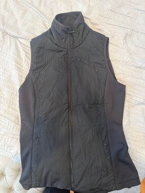 Women's Black lululemon Sleeveless Zip Front Active Vest